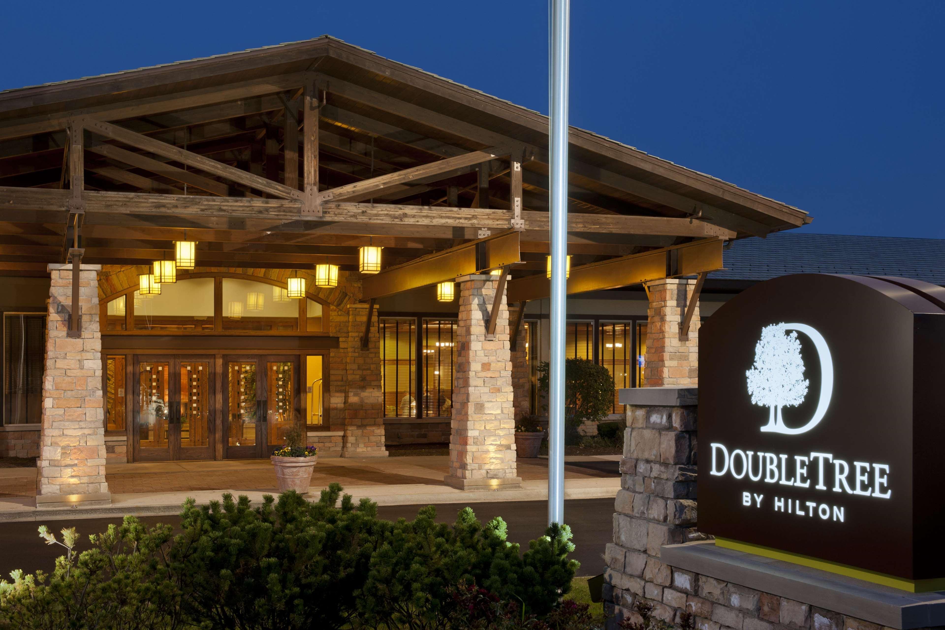 Doubletree By Hilton Libertyville-Mundelein Exterior foto